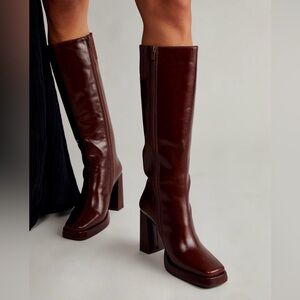Square Toe Knee High Leather Boots